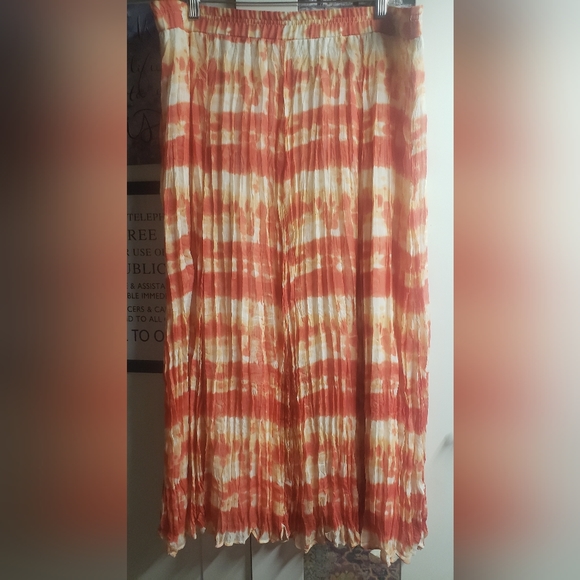 Coral Tie Dye Maxi Skirt - Dressbarn XL - Picture 2 of 6